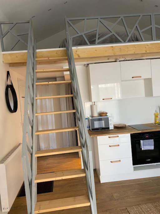 Tremblay-en-France Logement Avec Mezzanine מראה חיצוני תמונה